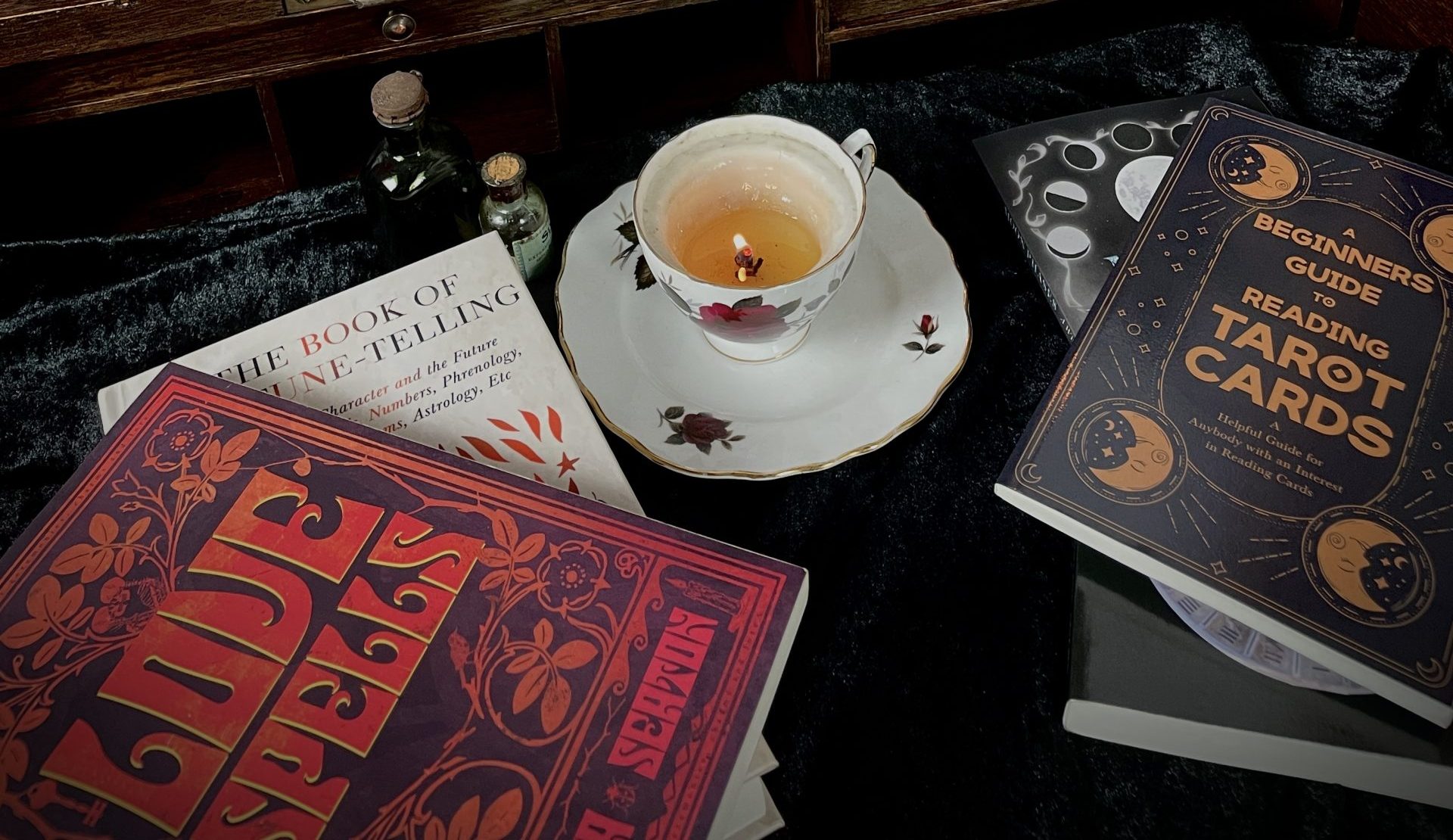 6 Traditional Love Spells for Valentine's Day Blog Header